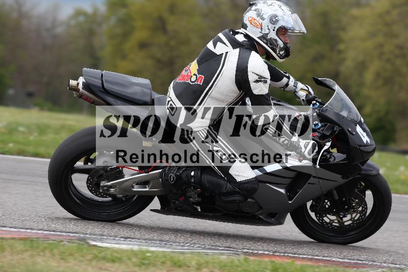 Archiv-2022/13 25.04.2022 Plüss Moto Sport ADR/Freies Fahren/48